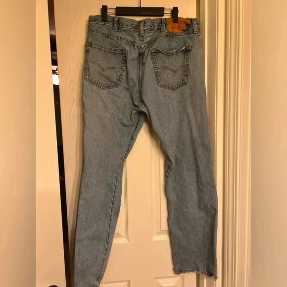 Levi’s distressed jeans size 38x32 - Picture 4 of 6